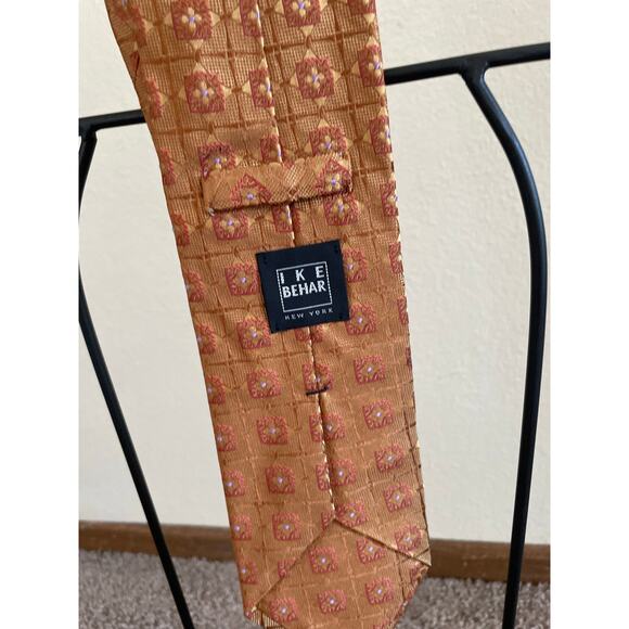 Ike Behar 100% Silk Mens Neck Tie Orange Gold Geometric Design - Picture 11 of 12